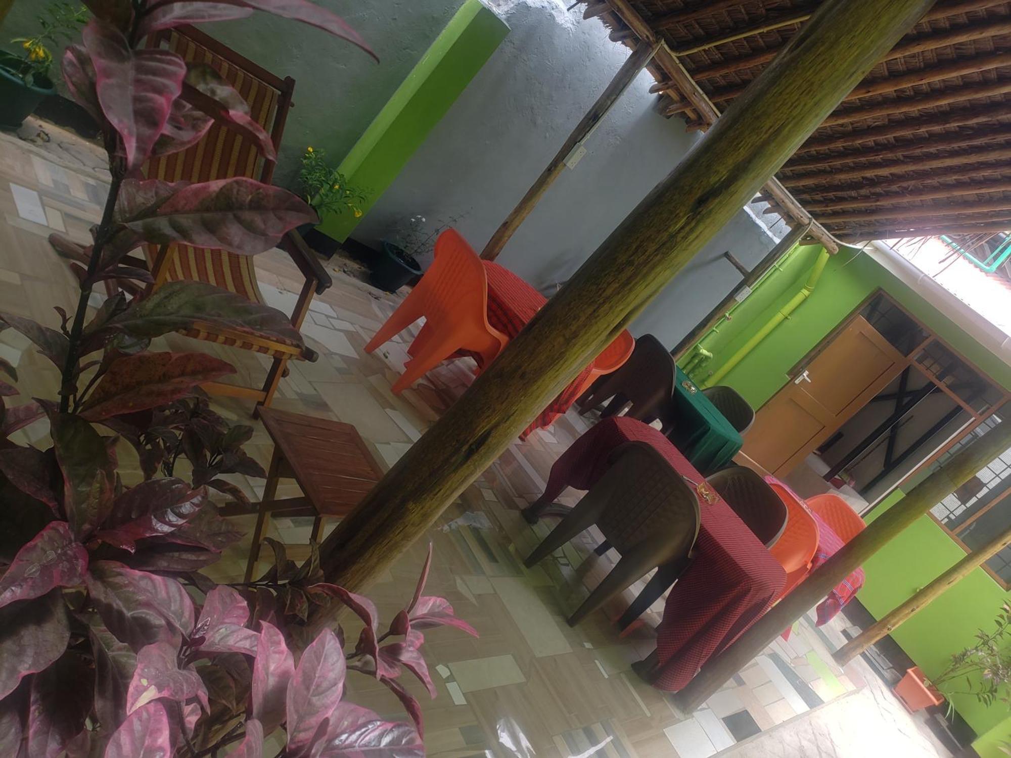 L&J Modern Backpackers Bnb Dar es Salaam Exterior foto