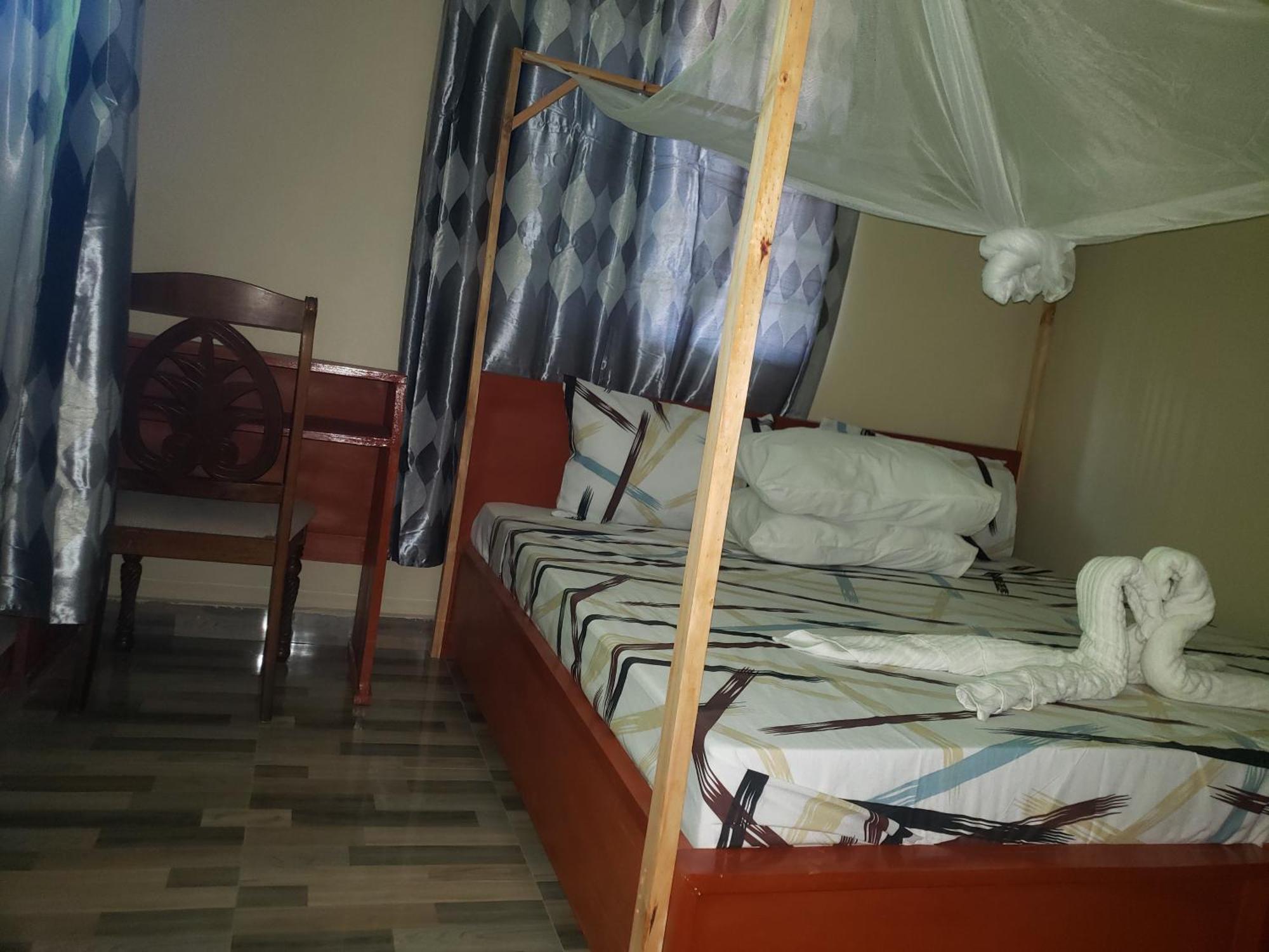 L&J Modern Backpackers Bnb Dar es Salaam Exterior foto
