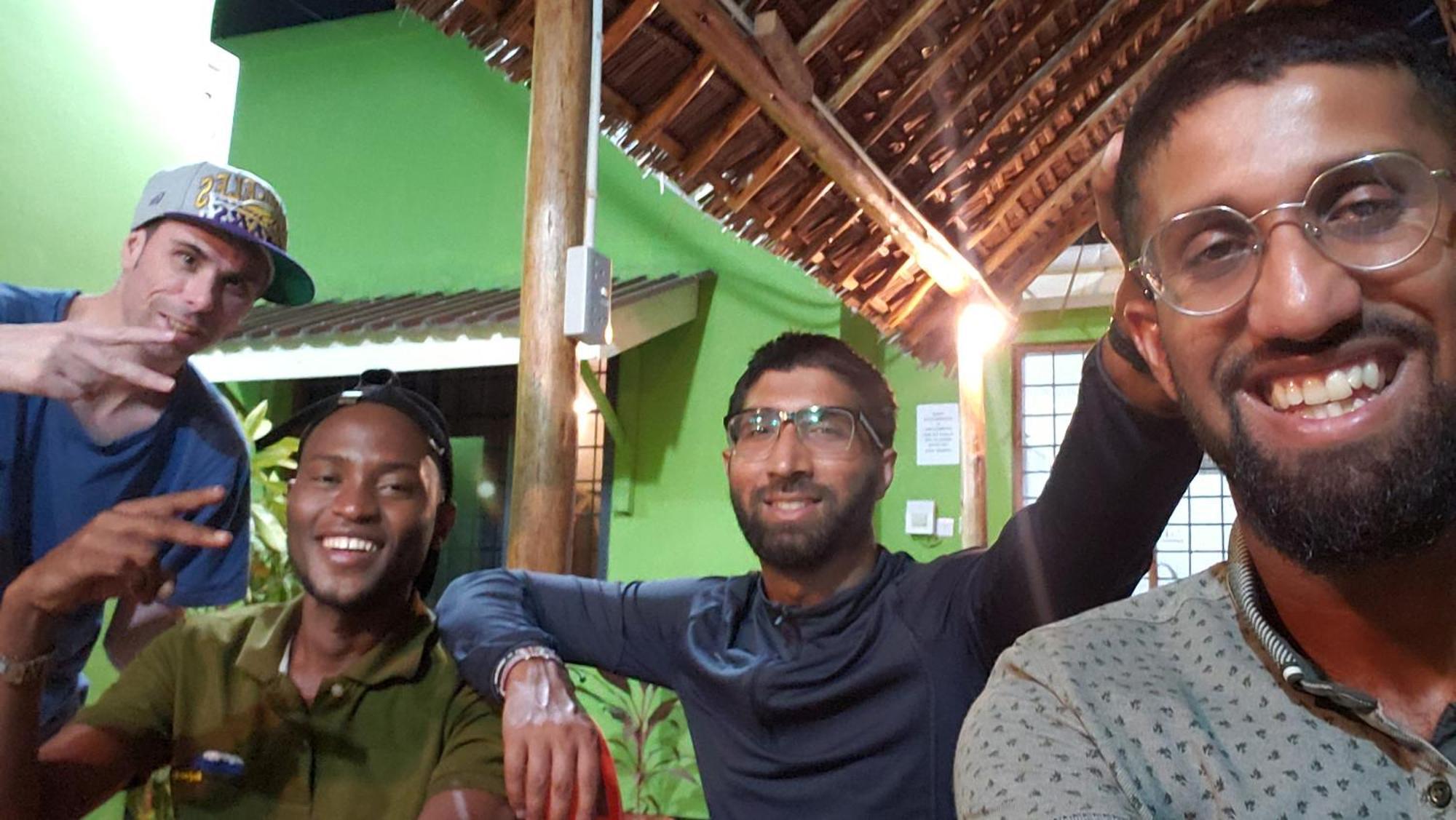 L&J Modern Backpackers Bnb Dar es Salaam Exterior foto