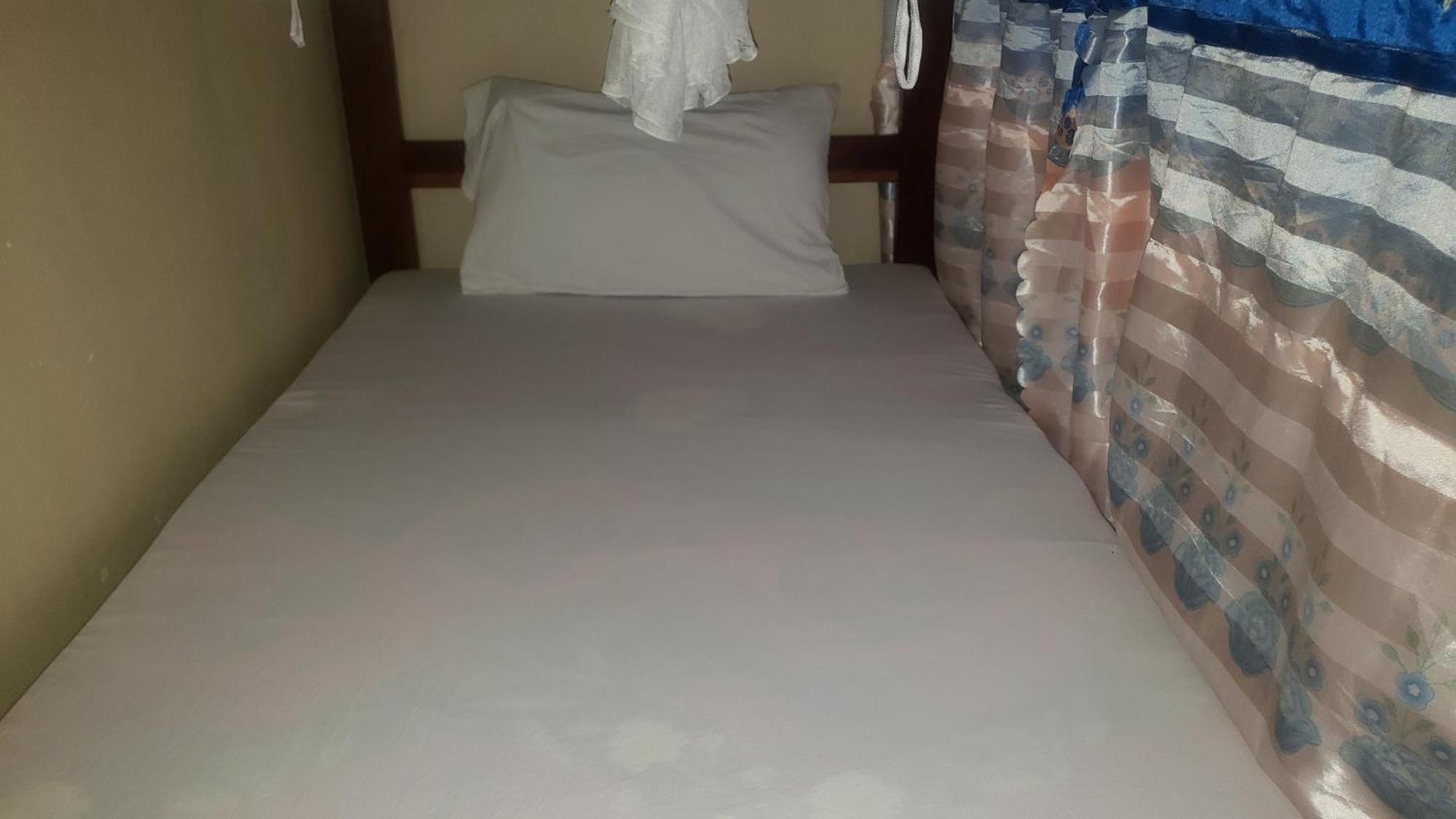 L&J Modern Backpackers Bnb Dar es Salaam Exterior foto