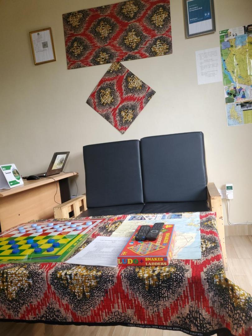 L&J Modern Backpackers Bnb Dar es Salaam Exterior foto