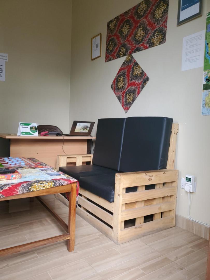 L&J Modern Backpackers Bnb Dar es Salaam Exterior foto